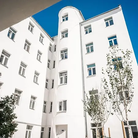 Bruninieku Street Lejlighed